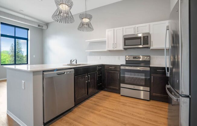 1 bed, 1 bath, 675 sqft, $1,400, Unit 1325