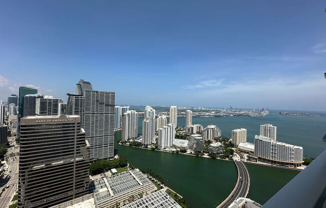 950 Brickell Bay Dr