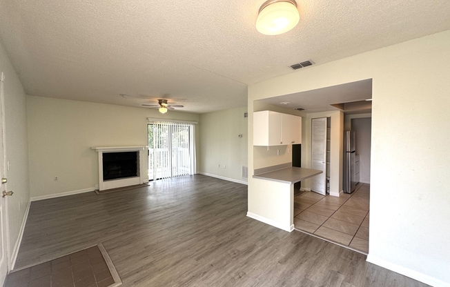 5845 LA COSTA DR