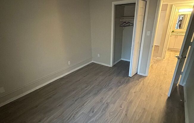 2 beds, 1 bath, 1,000 sqft, $1,195, Unit 301