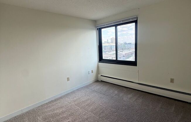 2 beds, 1 bath, 710 sqft, $1,450, Unit # 704