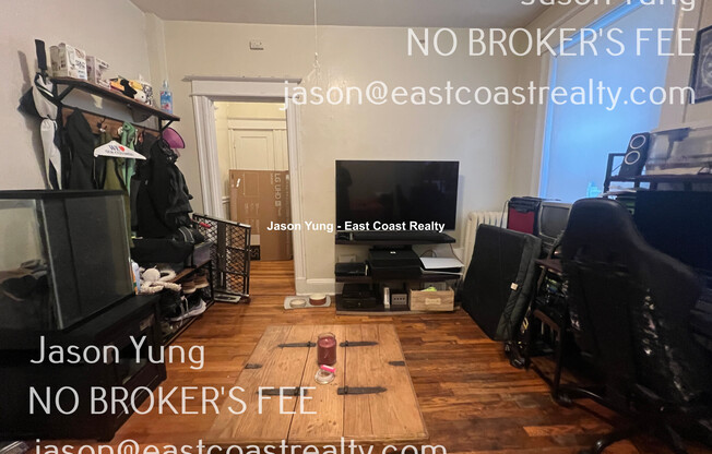 64 Woodstock Ave