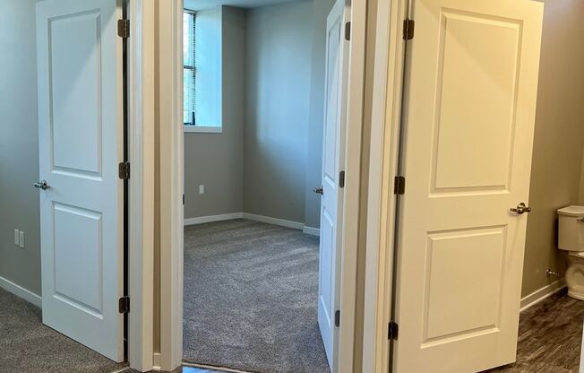 3 beds, 2 baths, 1,471 sqft, $2,900, Unit 208