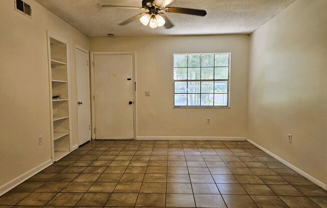 Cozy 3 Bedroom 2 bathroom Home in Prime Orlando Location – Available for Rent!