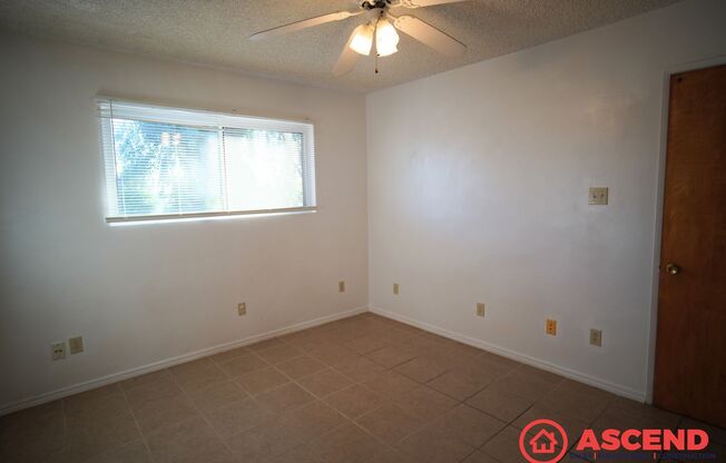 2 beds, 1 bath, 767 sqft, $900, Unit Unit D