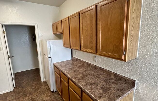 2 beds, 2 baths, 957 sqft, $1,015, Unit 70