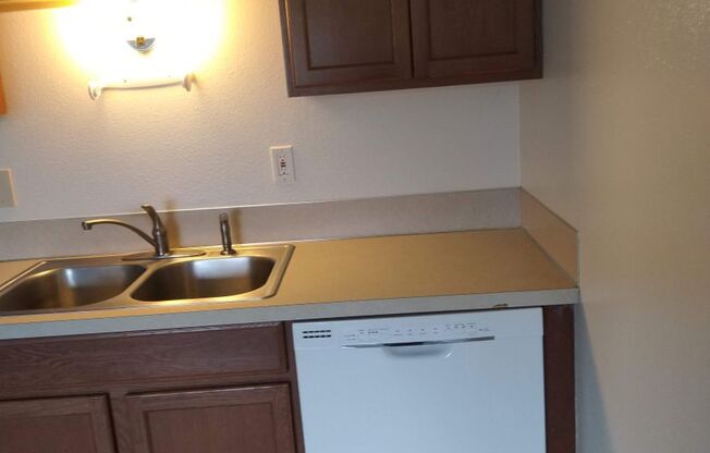 1 bed, 1 bath, 784 sqft, $1,295, Unit Unit 7