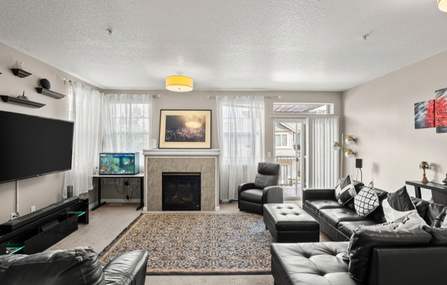 10779 SW CANTERBURY LN