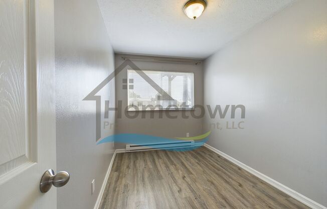 2 beds, 1 bath, 840 sqft, $1,200, Unit Unit 2