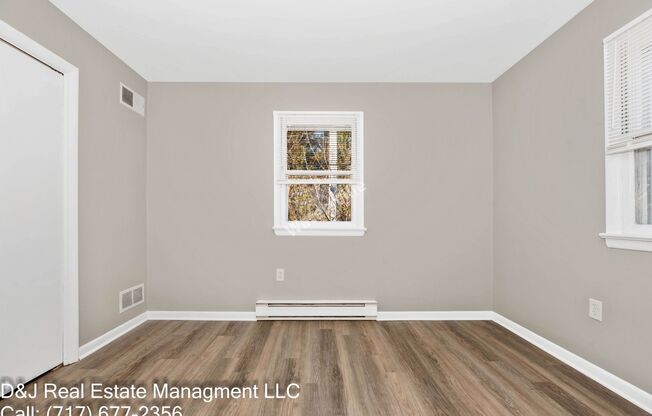 2 beds, 1 bath, 900 sqft, $1,695, Unit Apartment 9