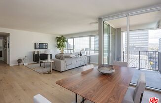 Studio, 1 bath, 518 sqft, $2,293, Unit 1102