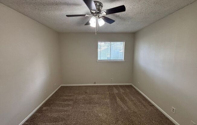 2 beds, 1 bath, 826 sqft, $950, Unit 1619