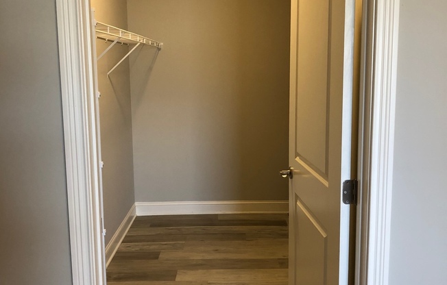 1 bed, 1 bath, 848 sqft, $900, Unit 15