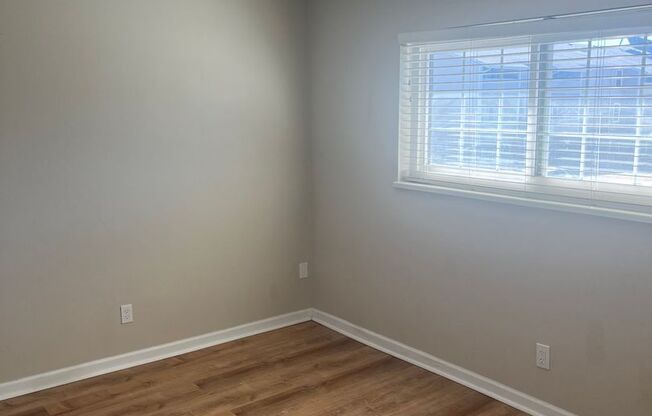 3 beds, 2 baths, $2,225, Unit APARTMENT 313