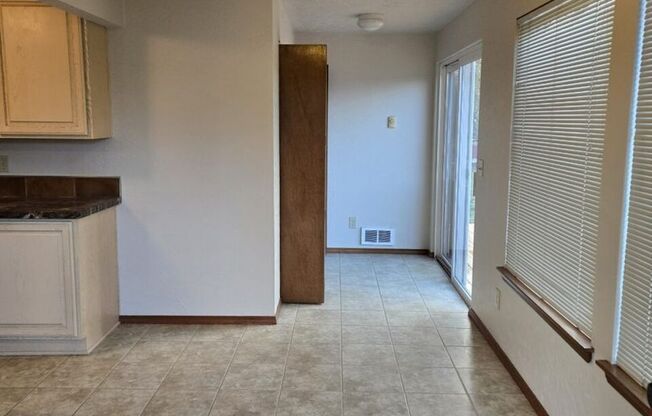 3 beds, 2 baths, $2,095