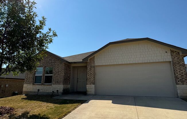 3 beds, 2 baths, $1,625