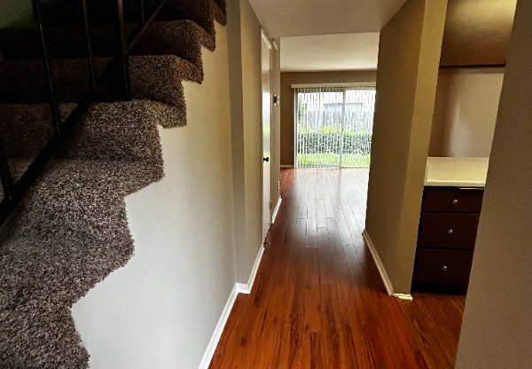 344 S ARROYO DR