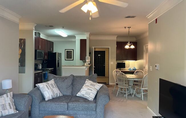 2 beds, 2 baths, $1,950, Unit UNIT 4203