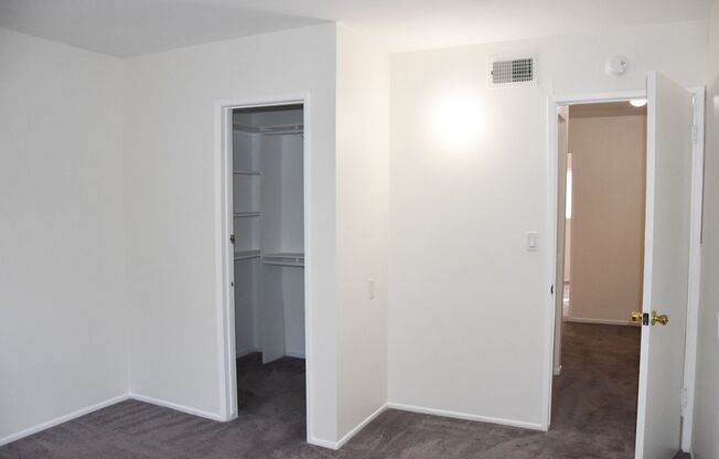 2 beds, 1.5 baths, 1,200 sqft, $2,395, Unit Fondren (733) Apt #A