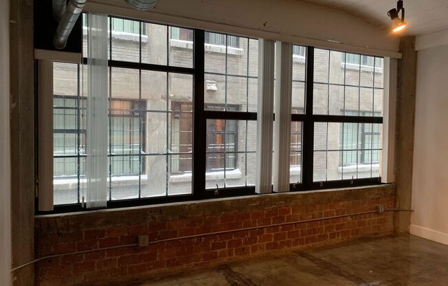 Studio, 1 bath, 610 sqft, $930, Unit 112-205