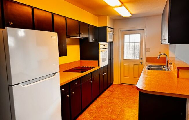 4 bedroom rental in Tempe