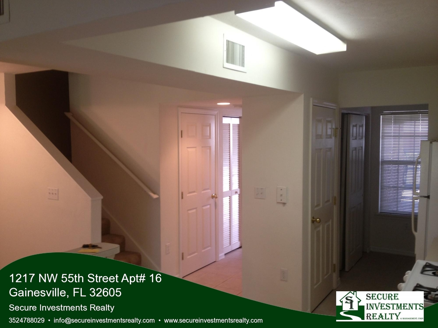 Nice condo in quiet small community close to shopping, Sante Fe and Buchholz High