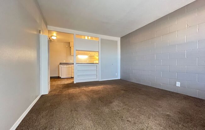 1 bed, 1 bath, 600 sqft, $785, Unit Unit 15