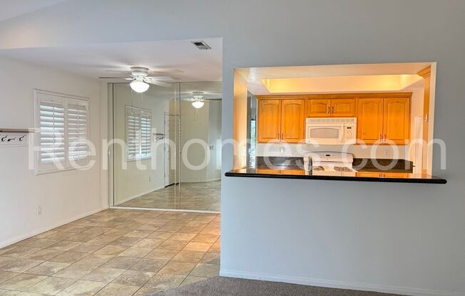 Penasquitos, 9444 Twin Trails Dr #203, Granite Counters, AC, Fireplace, 4 Pools and Spas!