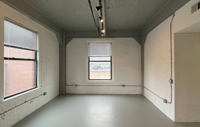 Studio, 1 bath, 625 sqft, $1,450, Unit 603