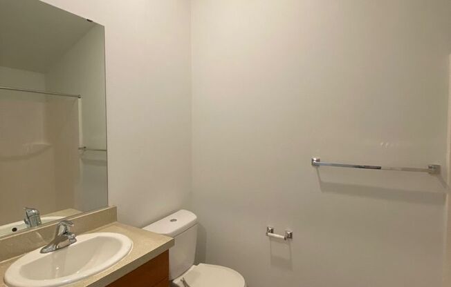 Studio, 1 bath, 180 sqft, $1,245, Unit 3411