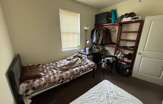 3 beds, 3 baths, 823 sqft, $1,895, Unit Unit 19