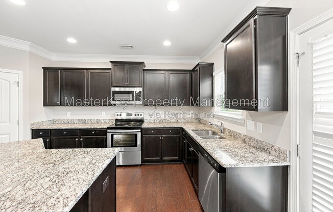 6821 RESTING GRV RD