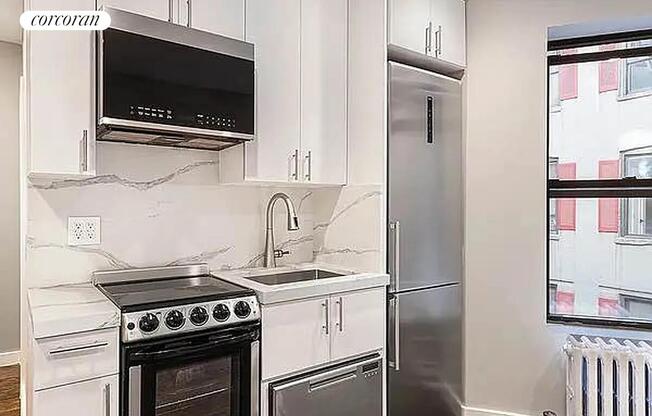 2 beds, 1 bath, $5,750, Unit 5D