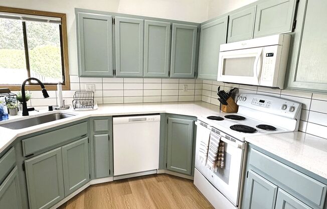 189 Crestline Duplex