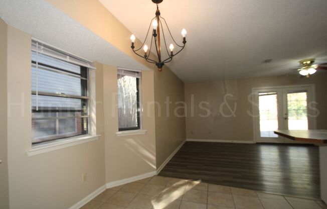 3 beds, 1.5 baths, $1,225