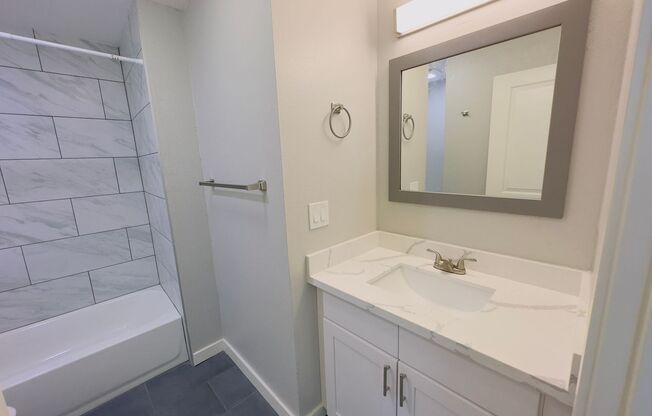 1 bed, 1 bath, 676 sqft, $1,500, Unit 923 - 3