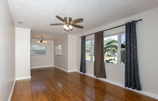 3/1.5 house in Sunshine Gardens