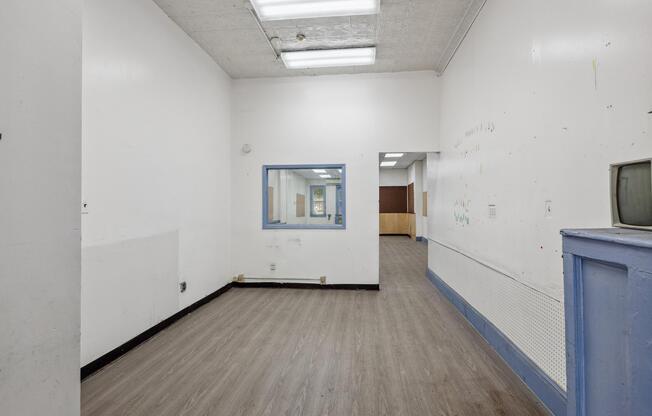 45 8 SKILLMAN AVE