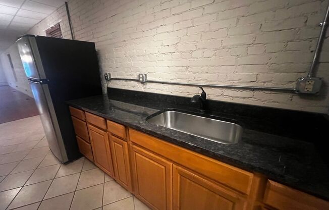 1 bed, 1 bath, 2,500 sqft, $1,699, Unit B