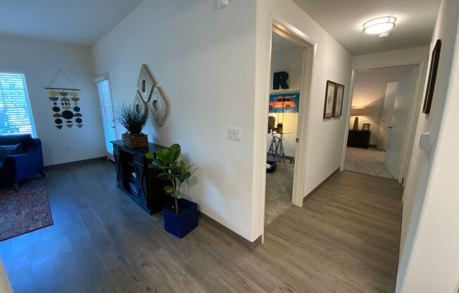 2 beds, 1 bath, 822 sqft, $2,260, Unit 209