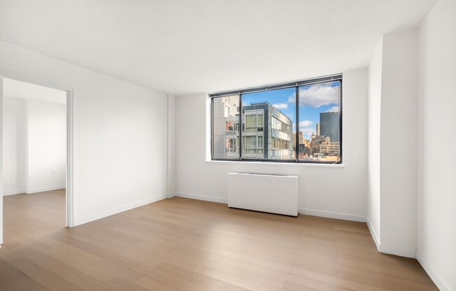 1 bed, 1 bath, $5,900, Unit 14B