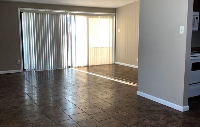 Bright and Spacious 4 Bedroom Home!