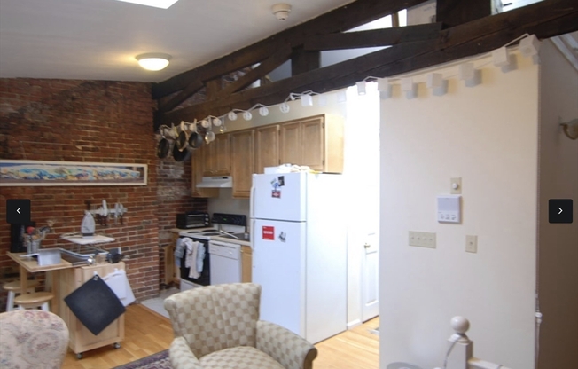 76 TYLER ST