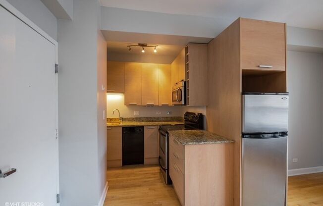 Studio, 1 bath, $1,350, Unit 508