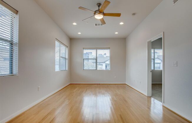 1 bed, 1 bath, $1,700, Unit # 2B