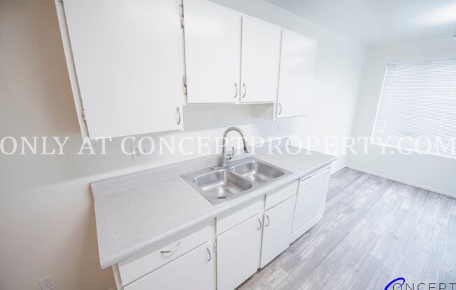 2 beds, 1 bath, 810 sqft, $1,375, Unit 100
