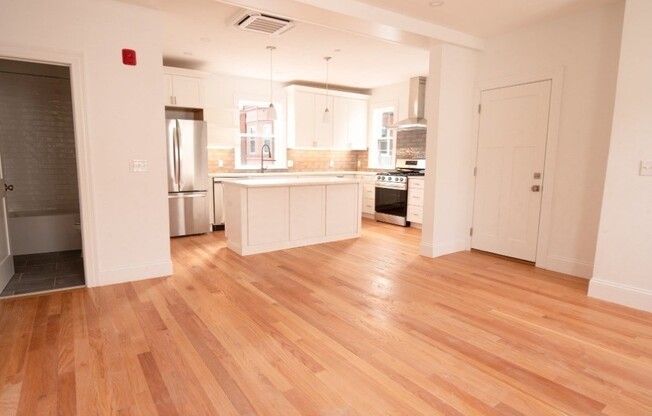 8 BROOKSIDE