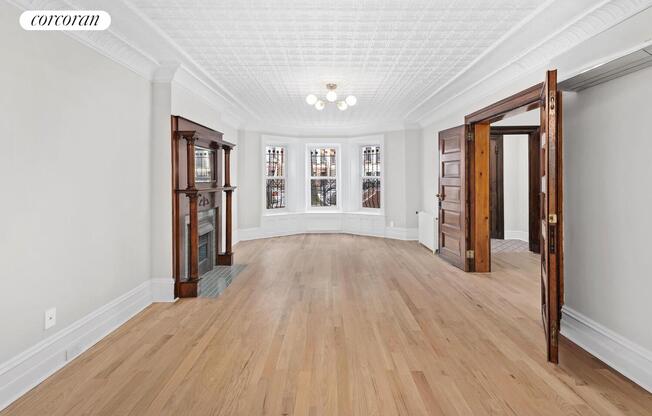 215 BROOKLYN AVE