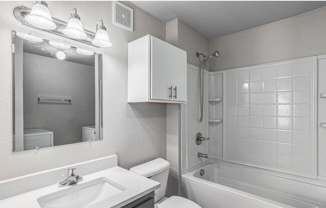 2 beds, 1 bath, 875 sqft, $1,230, Unit 16-1614