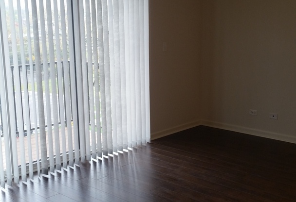 1 bed, 1 bath, 762 sqft, $1,795, Unit 613